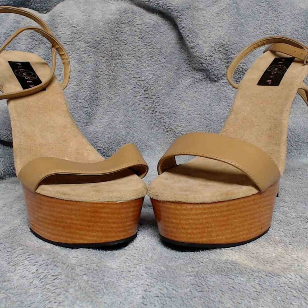 Pleaser DELIGHT 631W - Platform Sandals.  6 inch heel.  Size 10.
